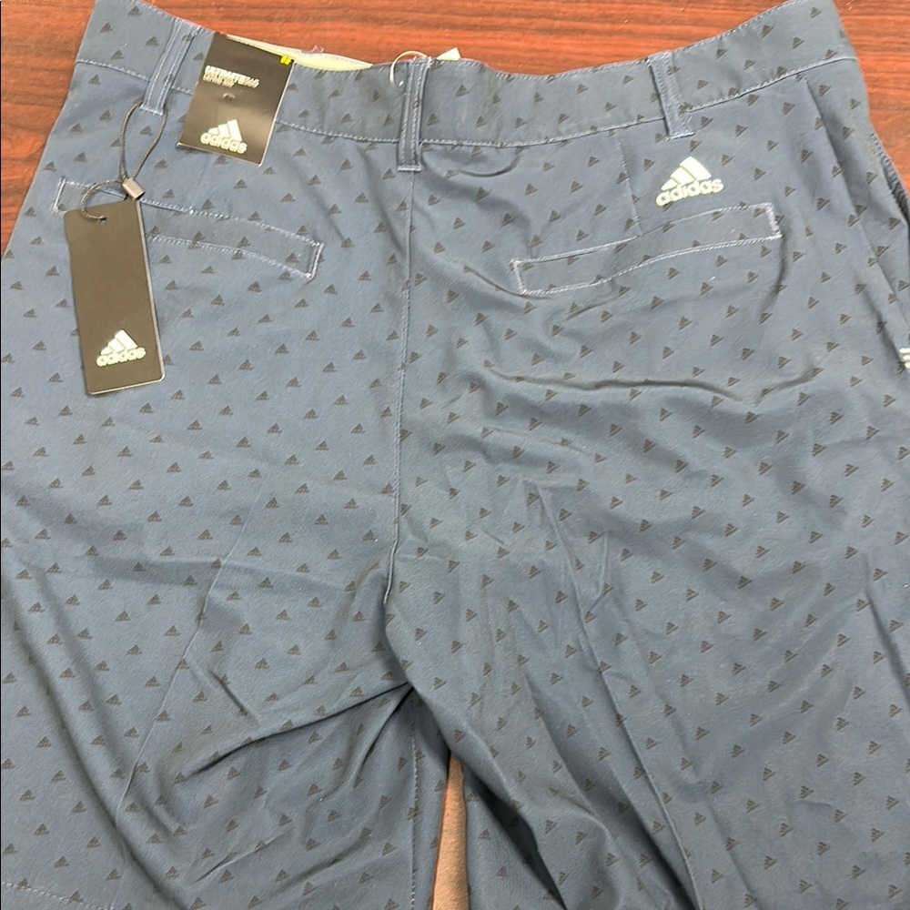 NWT Adidas Men’s Lightweight Woven Shorts - Picture 4 of 5